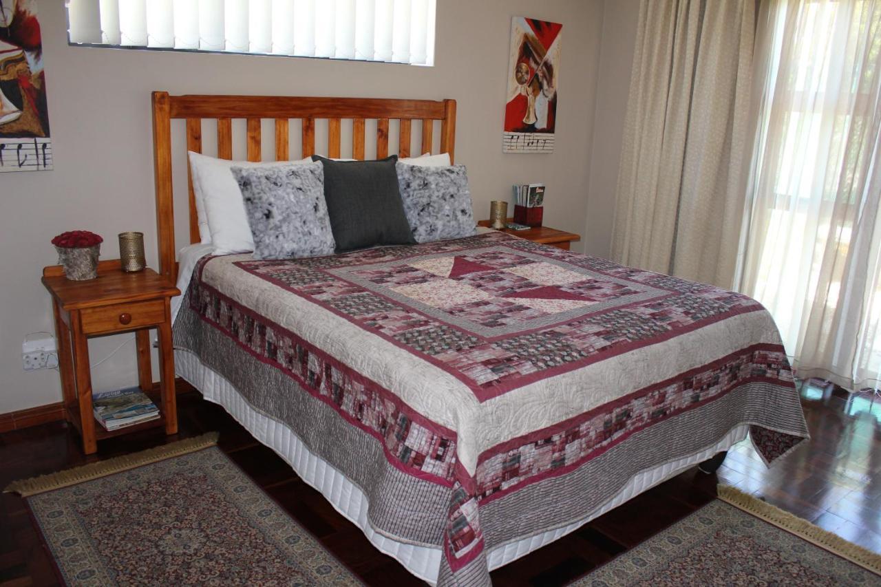 Traveller'S Rest, Reebok Panzió Mossel Bay Kültér fotó